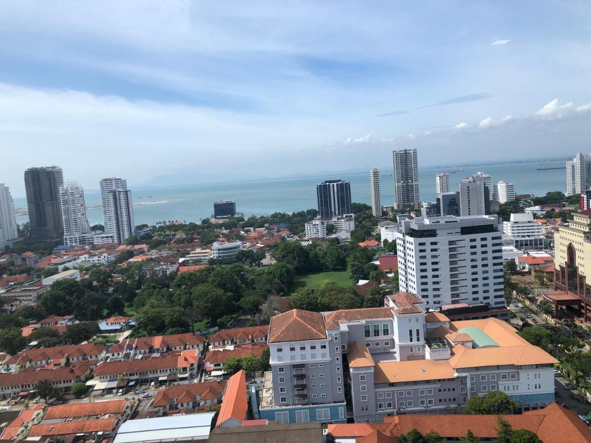 Tropicana 218 Macalister Netflix Unit By Blue Sky Holidays George Town Exterior foto