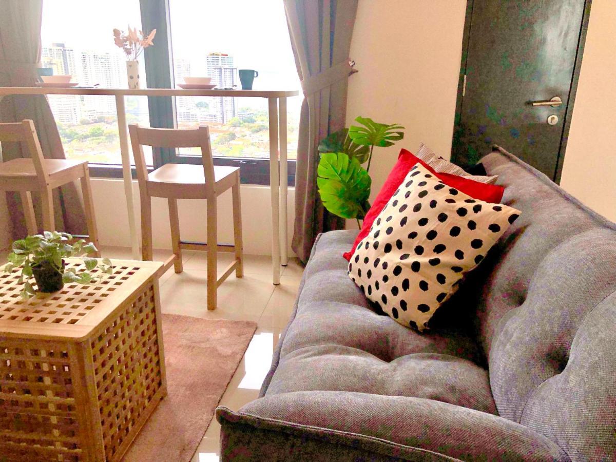 Tropicana 218 Macalister Netflix Unit By Blue Sky Holidays George Town Exterior foto