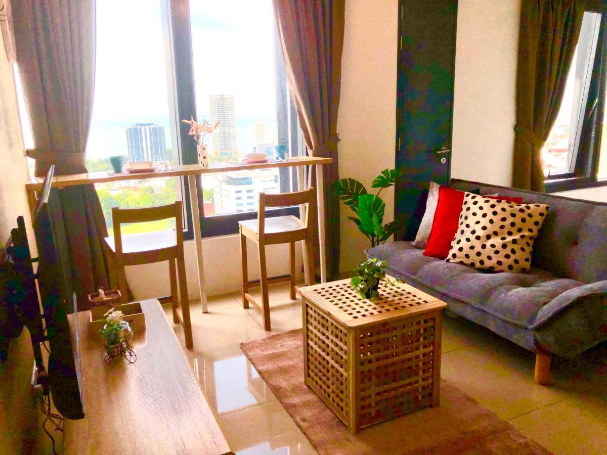 Tropicana 218 Macalister Netflix Unit By Blue Sky Holidays George Town Exterior foto