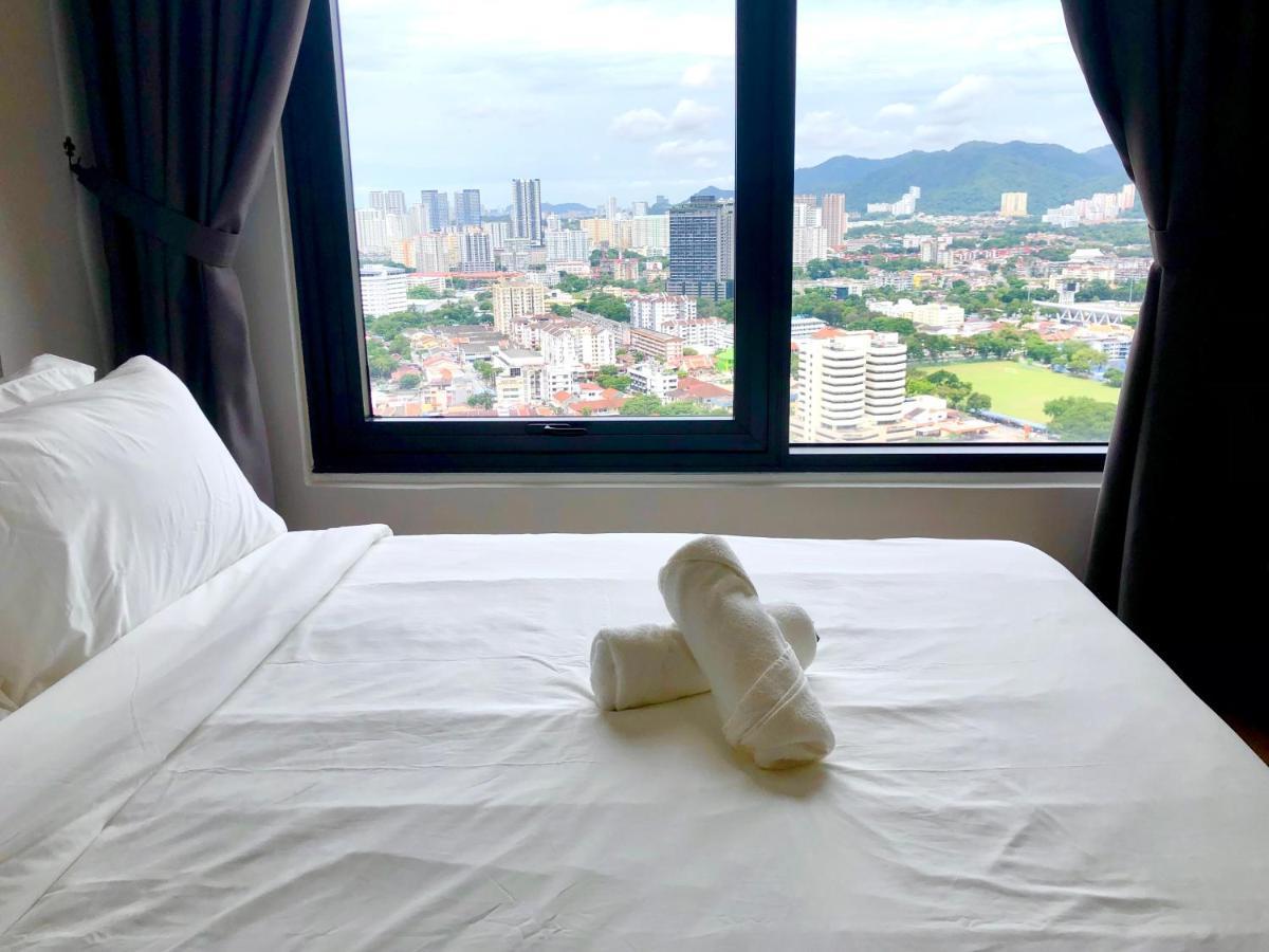 Tropicana 218 Macalister Netflix Unit By Blue Sky Holidays George Town Exterior foto