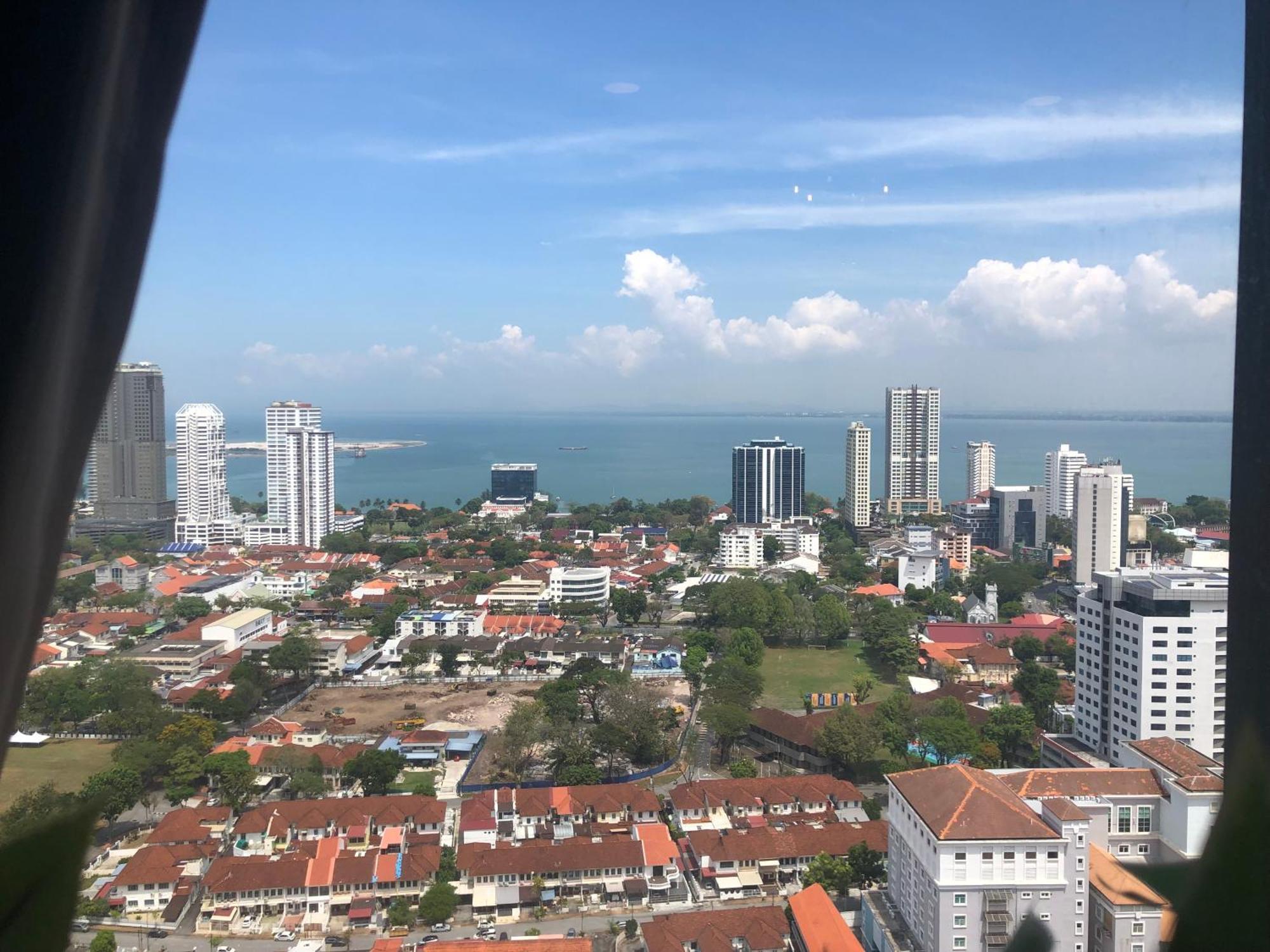 Tropicana 218 Macalister Netflix Unit By Blue Sky Holidays George Town Exterior foto
