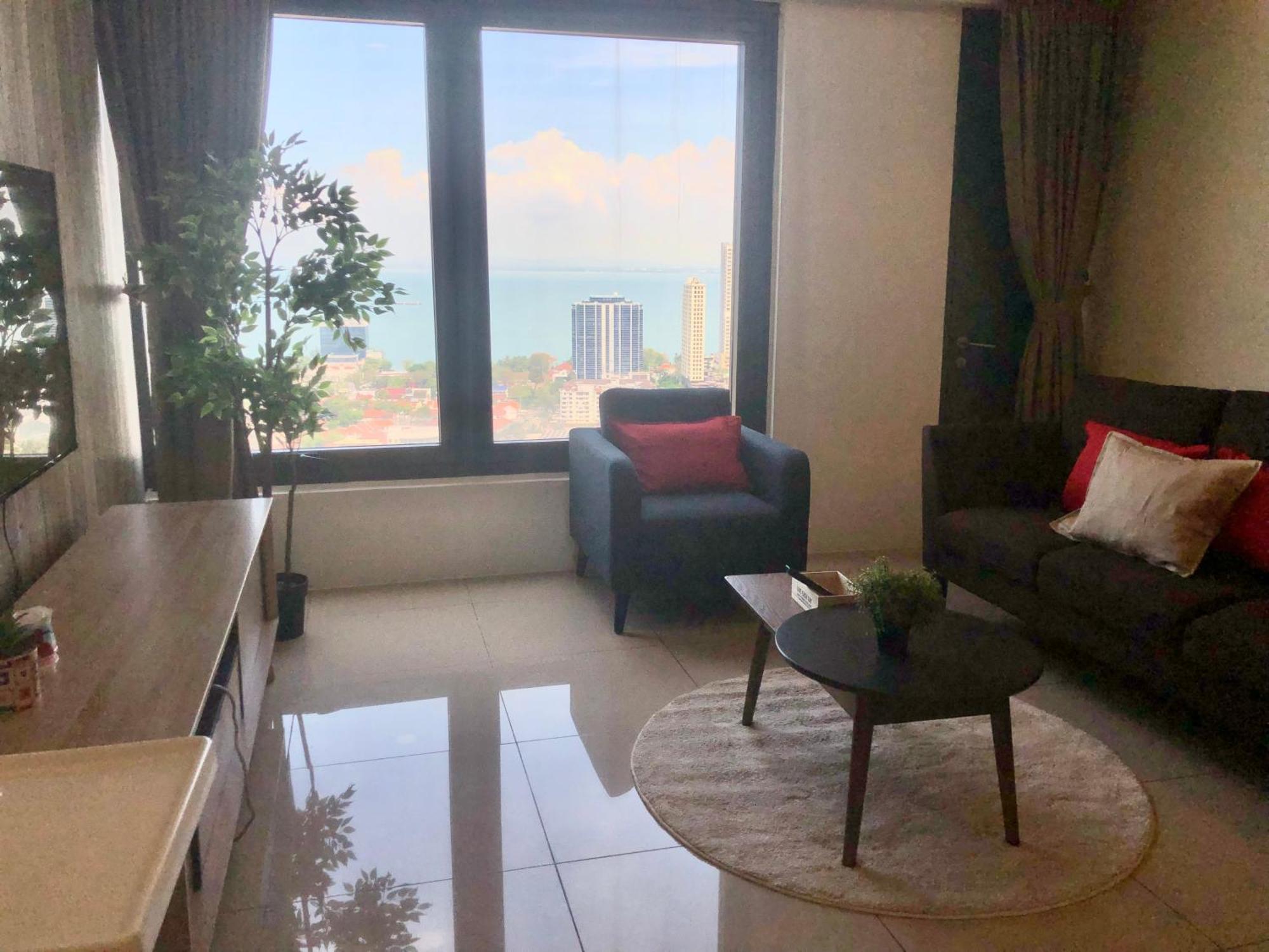 Tropicana 218 Macalister Netflix Unit By Blue Sky Holidays George Town Exterior foto