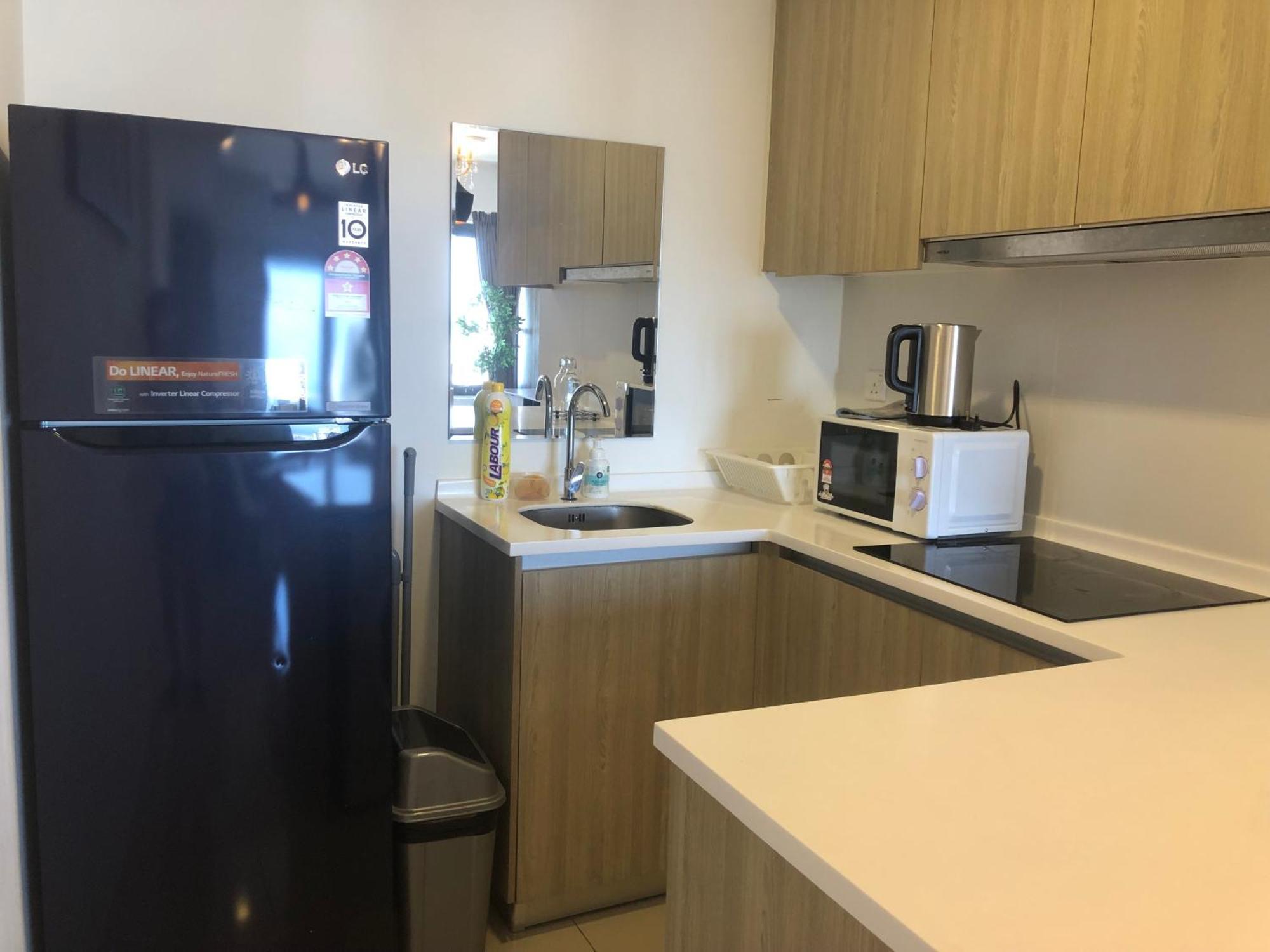 Tropicana 218 Macalister Netflix Unit By Blue Sky Holidays George Town Exterior foto