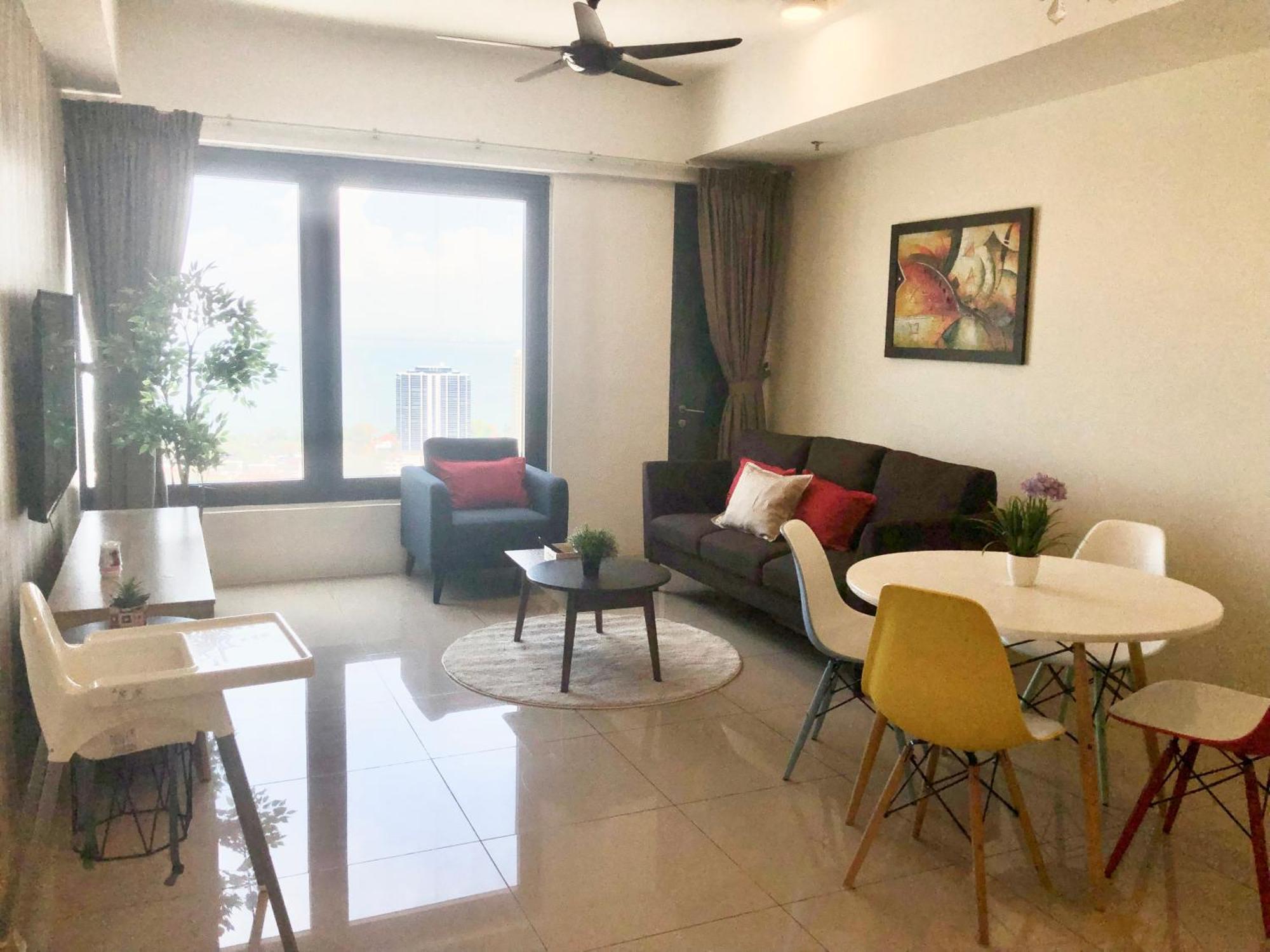 Tropicana 218 Macalister Netflix Unit By Blue Sky Holidays George Town Exterior foto